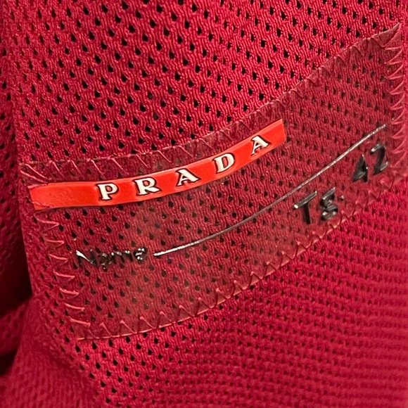 Waterproof jacket - Picture 5 of 6